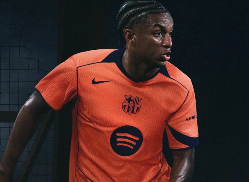 Druga koszulka wyjazdowa Barcelony na sezon 2025-26